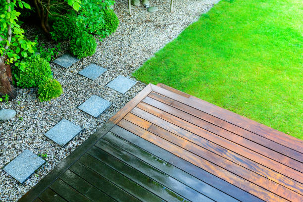 Best Animal Enclosure Cleaning  in Redwood City, CA
